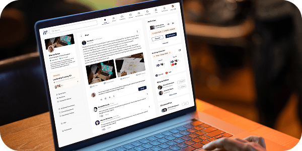 Mangerine professional feed on a laptop